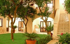 L' Antico Cortile